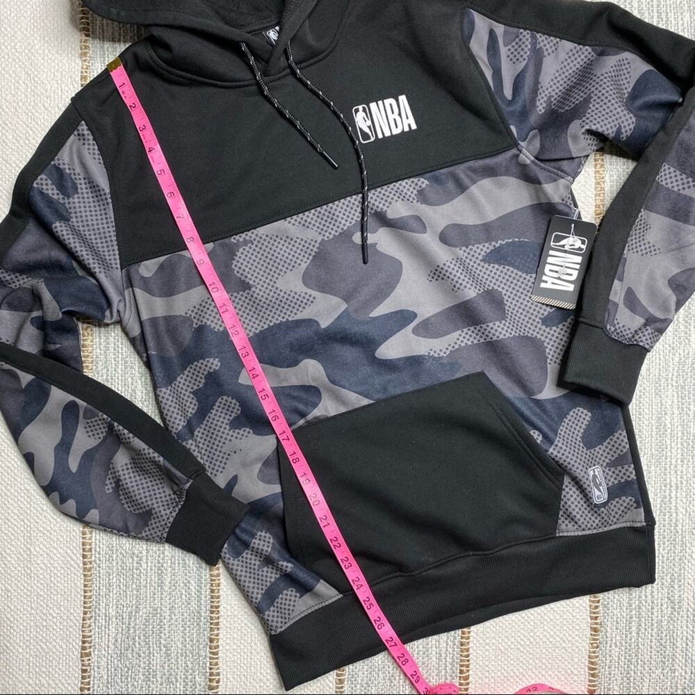 NBA Black Camo Fleece Hoodie Sweatshirt Men’s Size Small - Picture 2 of 8